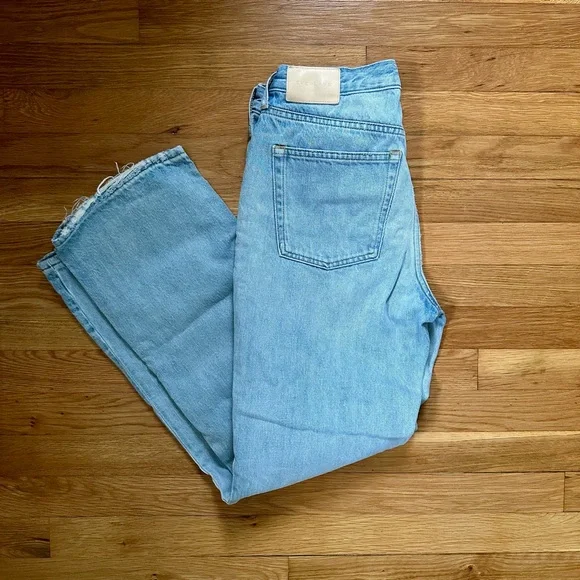 Like New Everlane Light Blue 27R Straight Leg Jeans - Picture 2 of 7